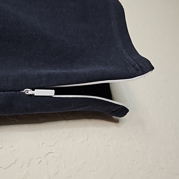 Armani Exchange navy drawstring logo joggers, size medium - Picture 5 of 16